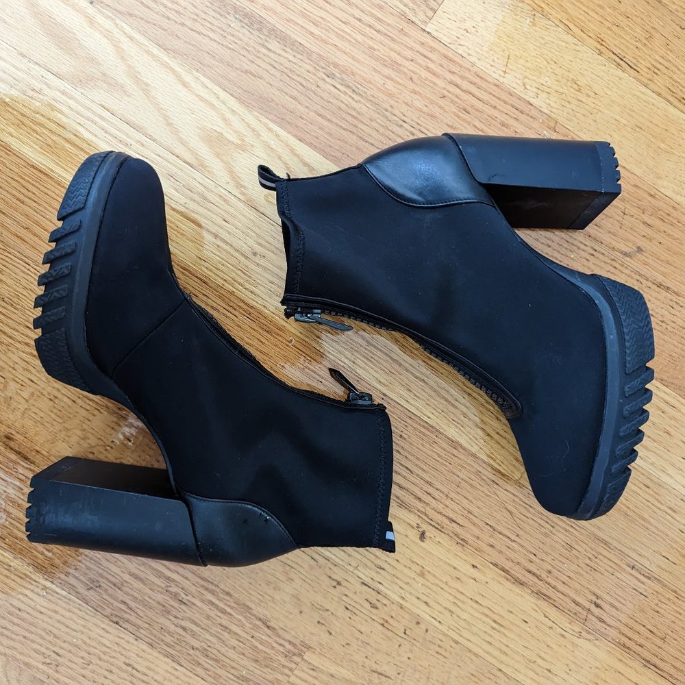 Zara ankle heels boots front zipper size 39 EU black